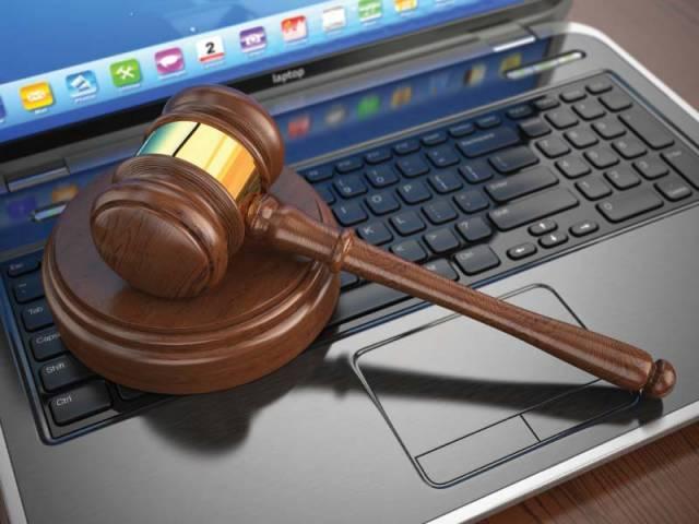 Ведомство разработало проект приказа, который вносит соответствующие изменения в Правила проведения аукционов и конкурсов на право заключения договоров о переходе прав в отношении государственного или муниципального имущества*.  Согласно действующей редакции Правил проведение торгов возможно только в &laquo;бумажной&raquo; форме. При этом организаторы торгов из разных регионов России обращались в ФАС России с предложением рассмотреть возможность...